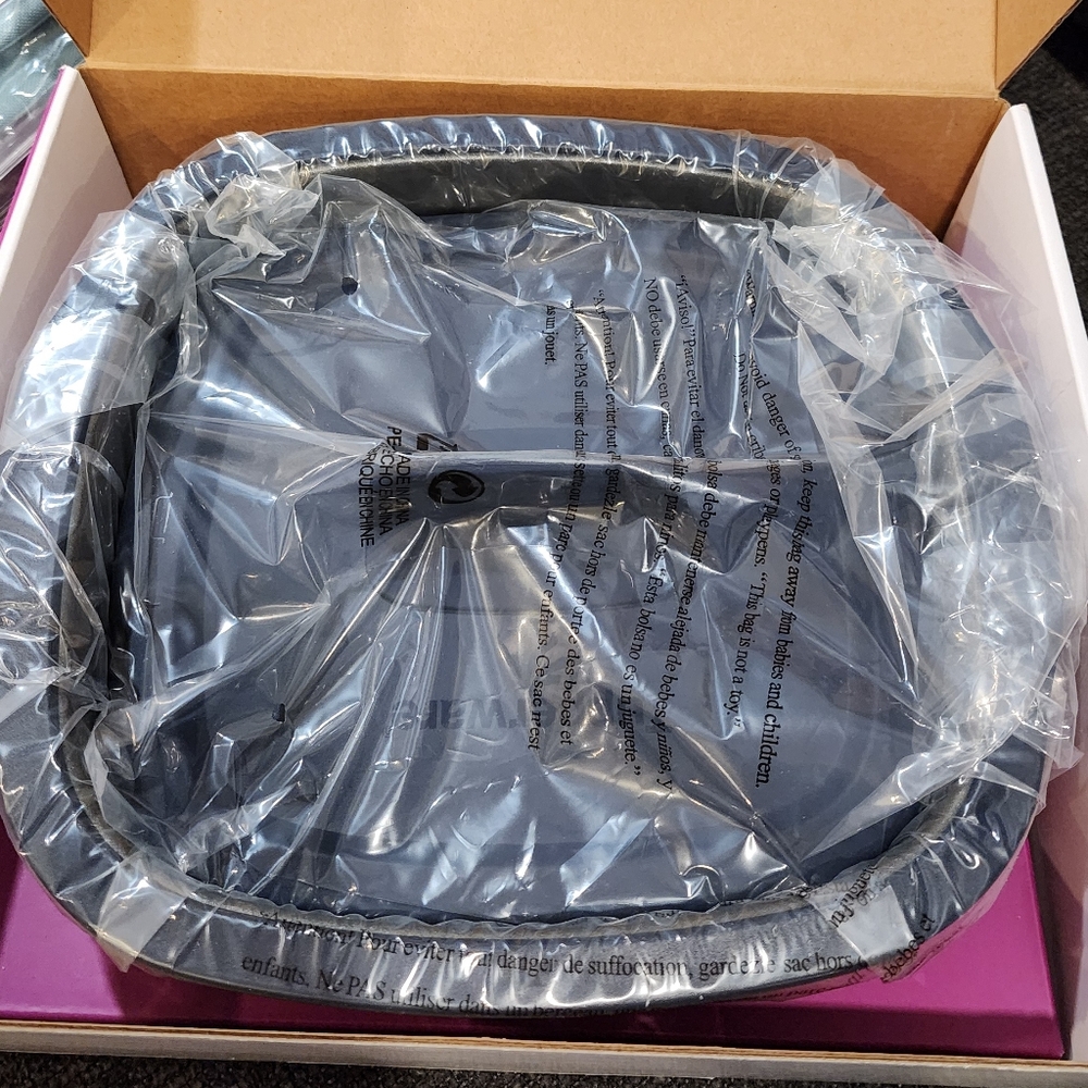 New Tupperware MicroPro Grill - Picture 2 of 15